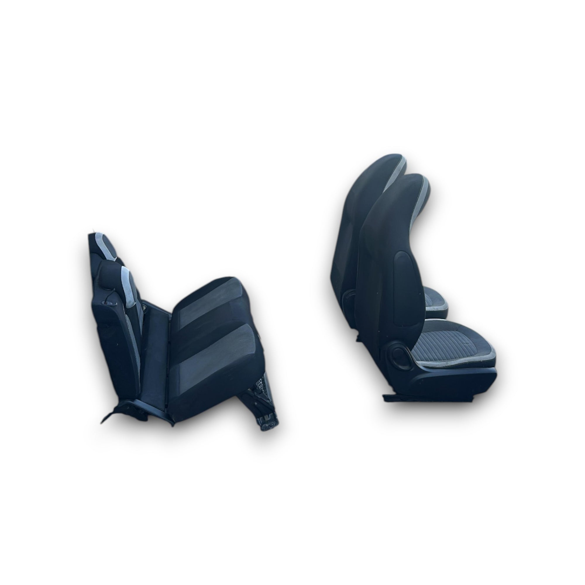 Speech / Seats in Black and Grey Renault Twingo III Fabric (2014> 2024)