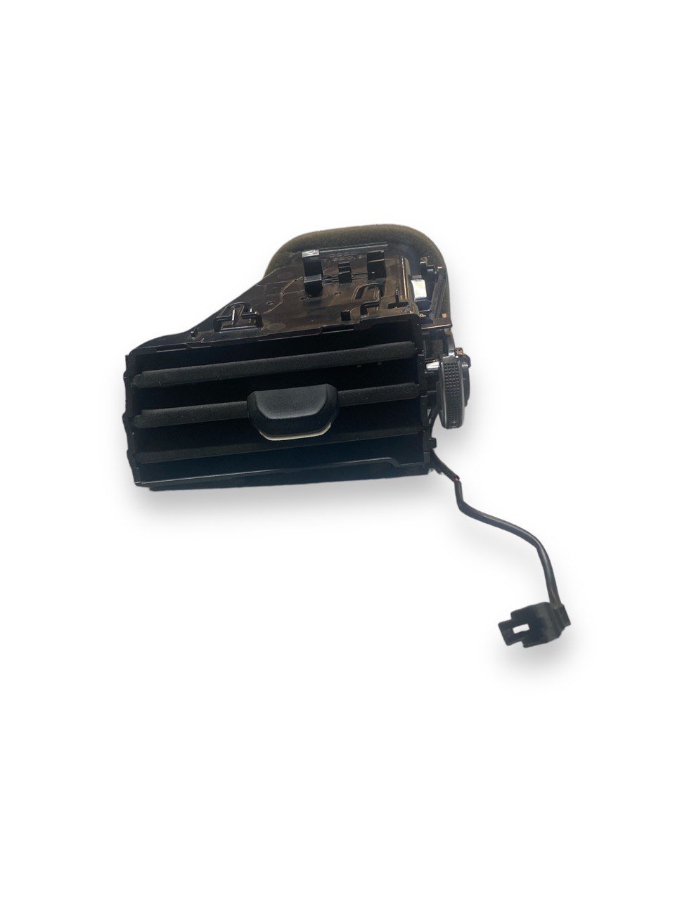 Bocchetta aria anteriore sinistra Audi A4 ( B9 - 2017 ) cod. 8W1820901 - F&P CRASH SRLS - Ricambi Usati