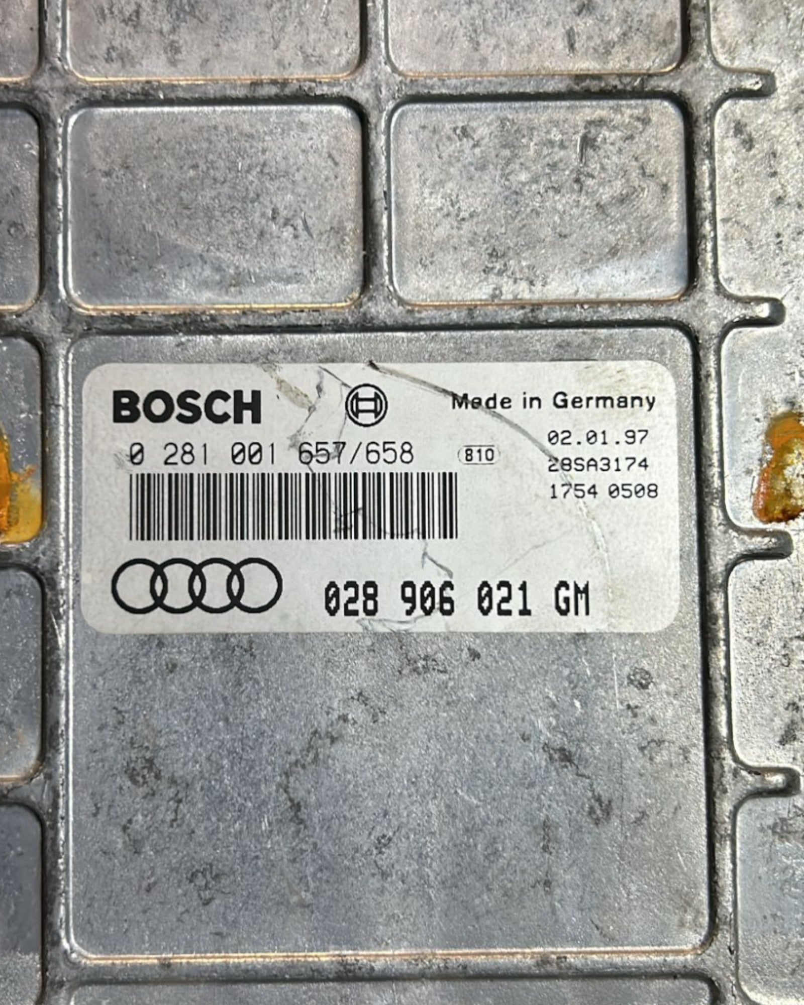 Centralina ECU Motore Audi A4 (B5) 1.9 Diesel (1994 > 2001) cod.028906021GM - F&P CRASH SRLS - Ricambi Usati