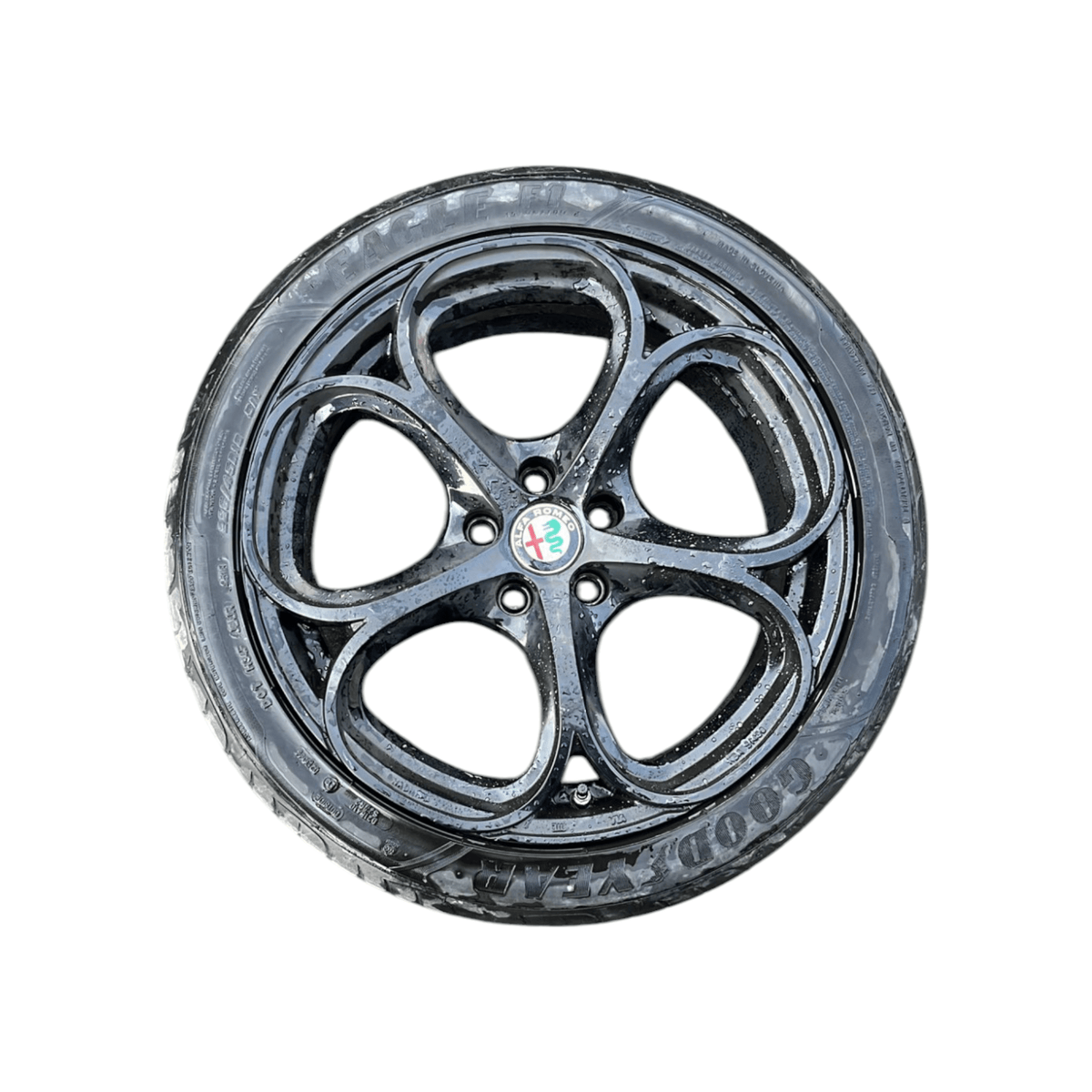 Cerchio in lega nero 18 Alfa Romeo Giulia (2016 - &gt;) 225 / 45 R18 - F&amp;P CRASH SRLS - Ricambi Usati