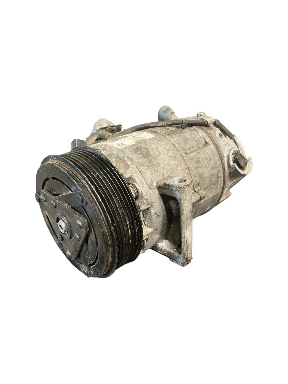 Compressore clima Renault Clio IV / Captur 0.9 benzina (2012 - 2019) cod.T72634BC - F&P CRASH SRLS - Ricambi Usati
