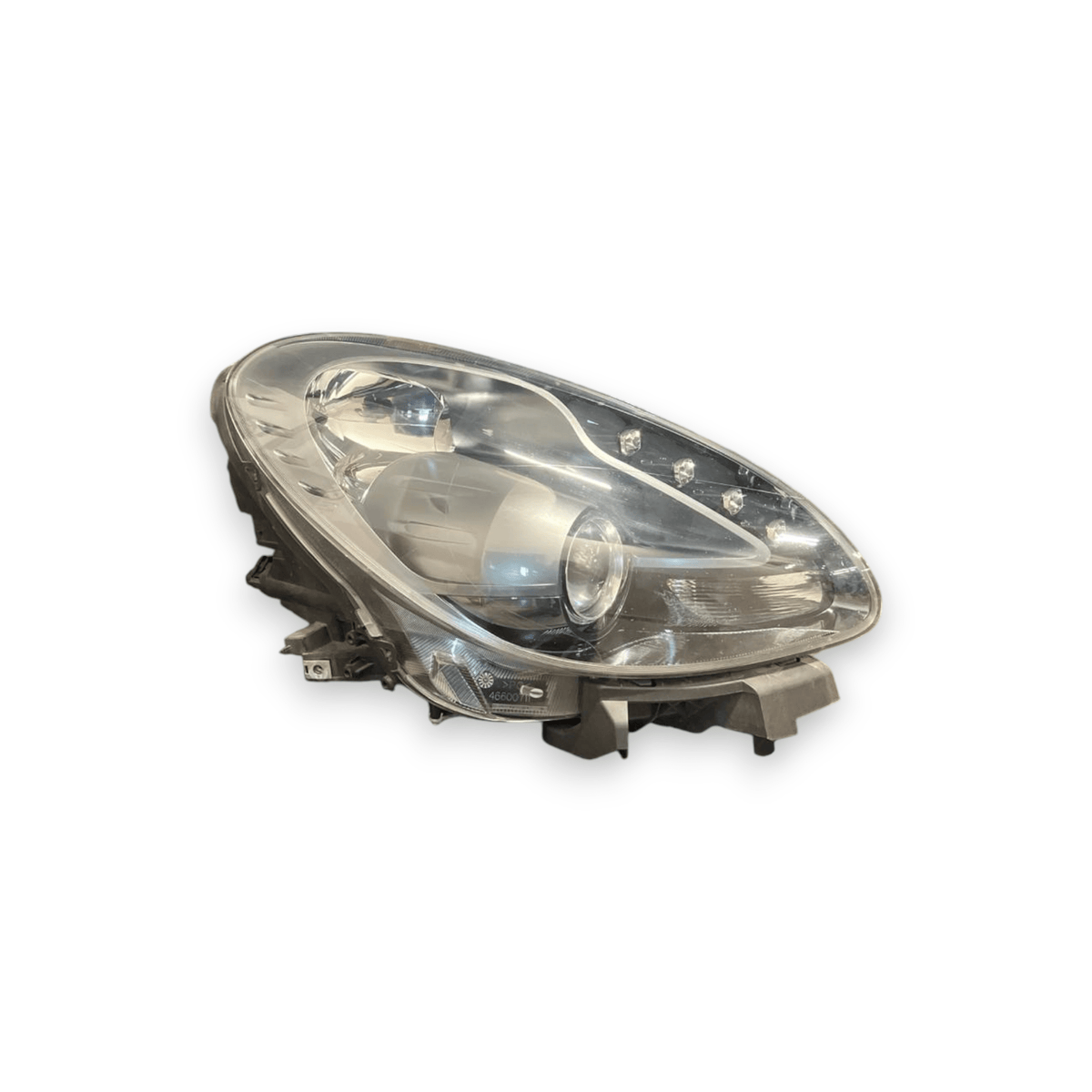 Faro / Fanale destro (dx) Alogeno / Led Alfa Romeo Giulietta (2010 al 2020) cod: 0050530879 ( parabola grigio scuro ) - F&amp;P CRASH SRLS - Ricambi Usati