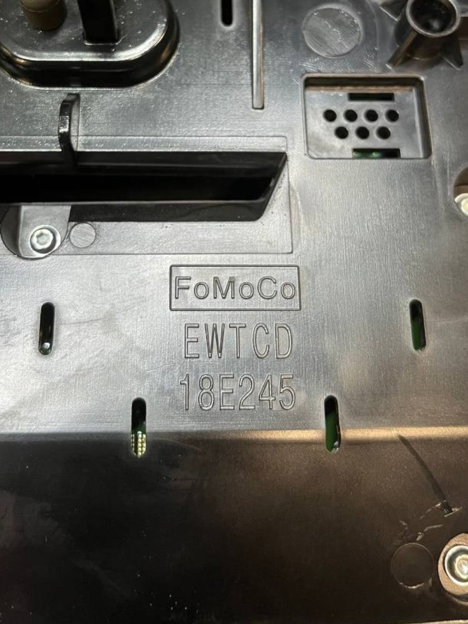 Gruppo Comandi Clima con Bocchette Aria Ford Edge (2015>) cod: 18E245 - F&P CRASH SRLS - Ricambi Usati