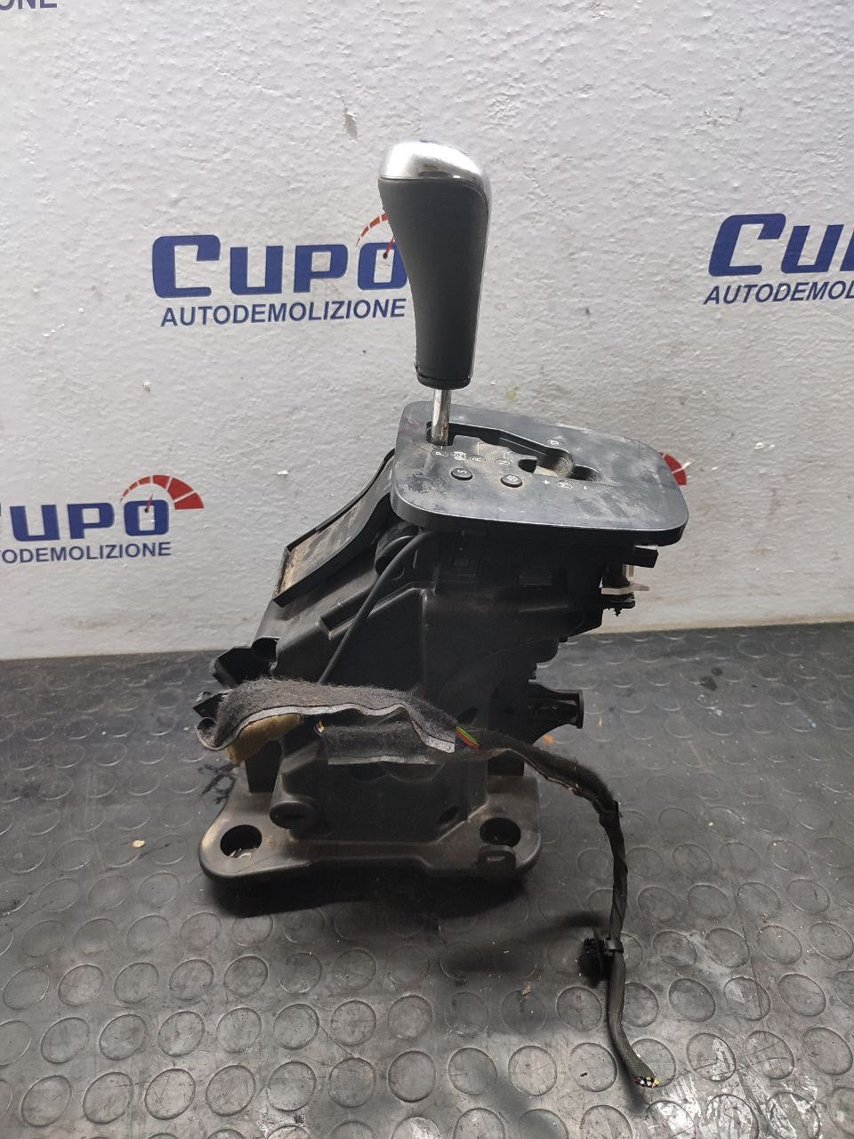 Leva Del Cambio Automatico Peugeot 5008 (2013) Cod:9813480680VD - F&amp;P CRASH SRLS - Ricambi Usati