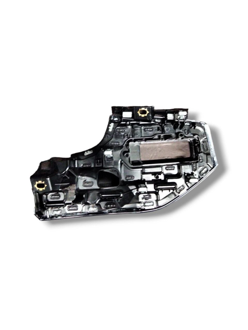 Modanatura cruscotto lato guida Audi Q3 / RSQ3 (2021) cod.83B853189A - F&P CRASH SRLS - Ricambi Usati