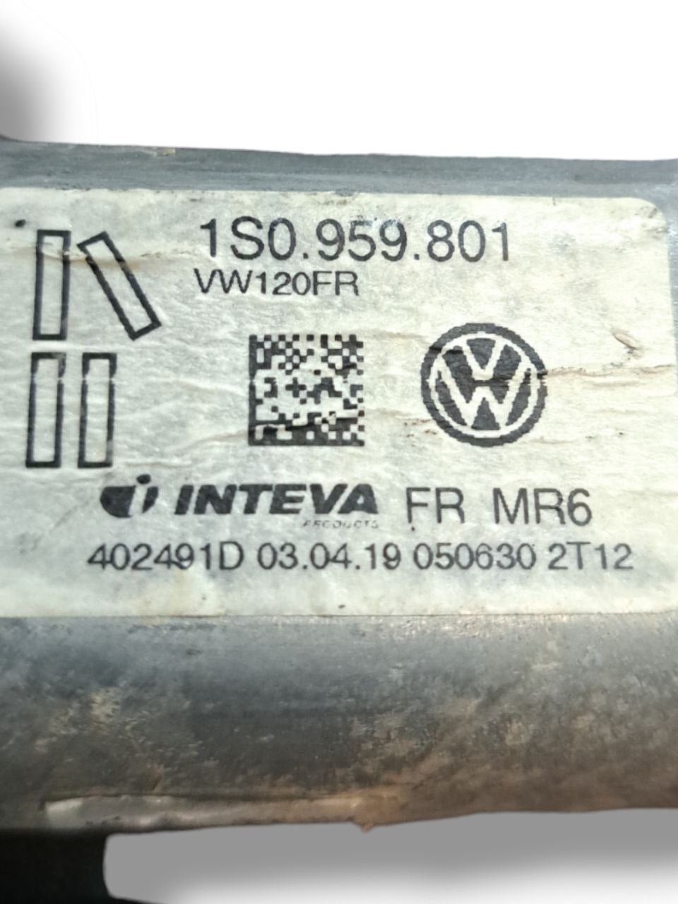 Motorino Alzavetro anteriore destro (dx) Volkswagen Up (2019) COD:1S0959801 - F&P CRASH SRLS - Ricambi Usati