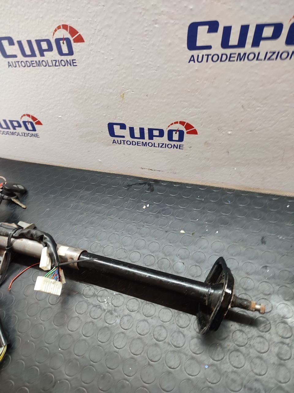 Piantone Dello Sterzo SUZUKI JIMNY 1.5 (2006) - F&P CRASH SRLS - Ricambi Usati