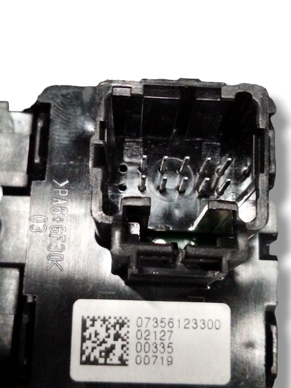 Pulsante / Interruttore Freno di stazionamento Fiat 500X(2014>) cod.7356123300 - F&P CRASH SRLS - Ricambi Usati