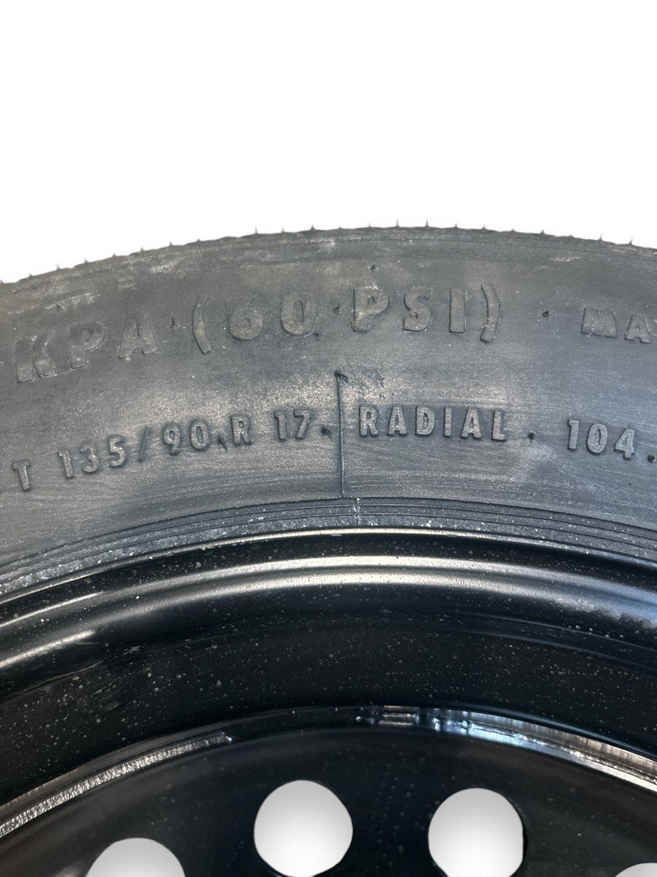 Ruota / Ruotino Di Scorta (CONTINENTAL) (T135 / 90 R17 104M) Ford Kuga I (2008 > 2012) - F&P CRASH SRLS - Ricambi Usati