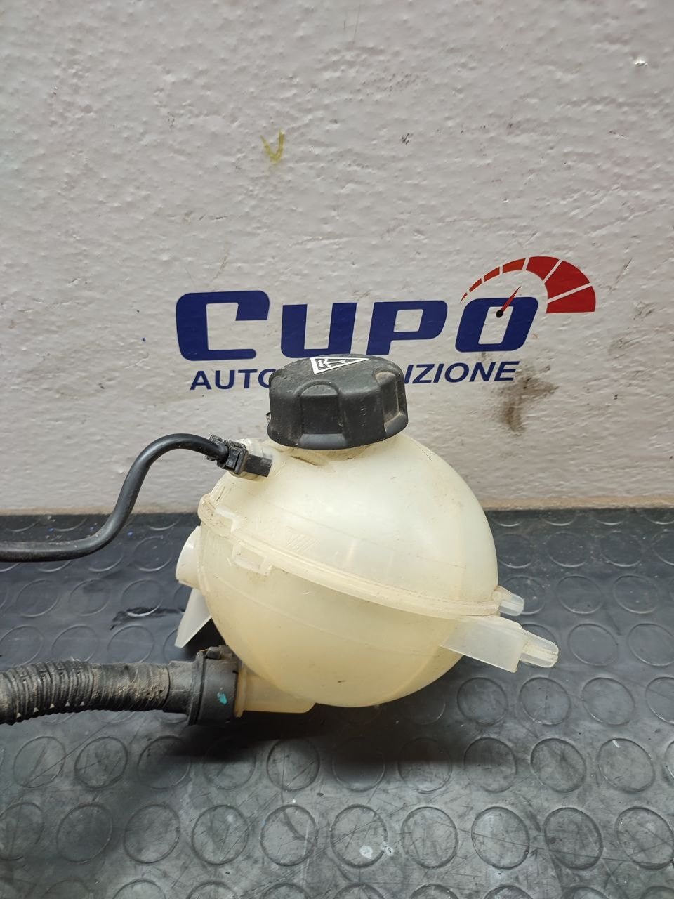 Serbatoio Refrigerante CITROEN C4 PICASSO (2012) cod: 9673334580 - F&P CRASH SRLS - Ricambi Usati