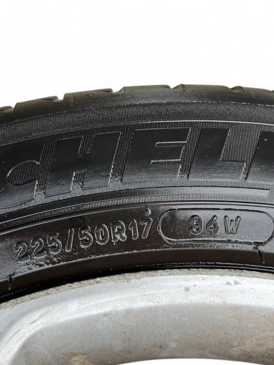 Set 4 cerchi in lega Grigio R17 Chevrolet Cruze (2009 - 2015) cod.96831803 225/50R17 - F&P CRASH SRLS - Ricambi Usati