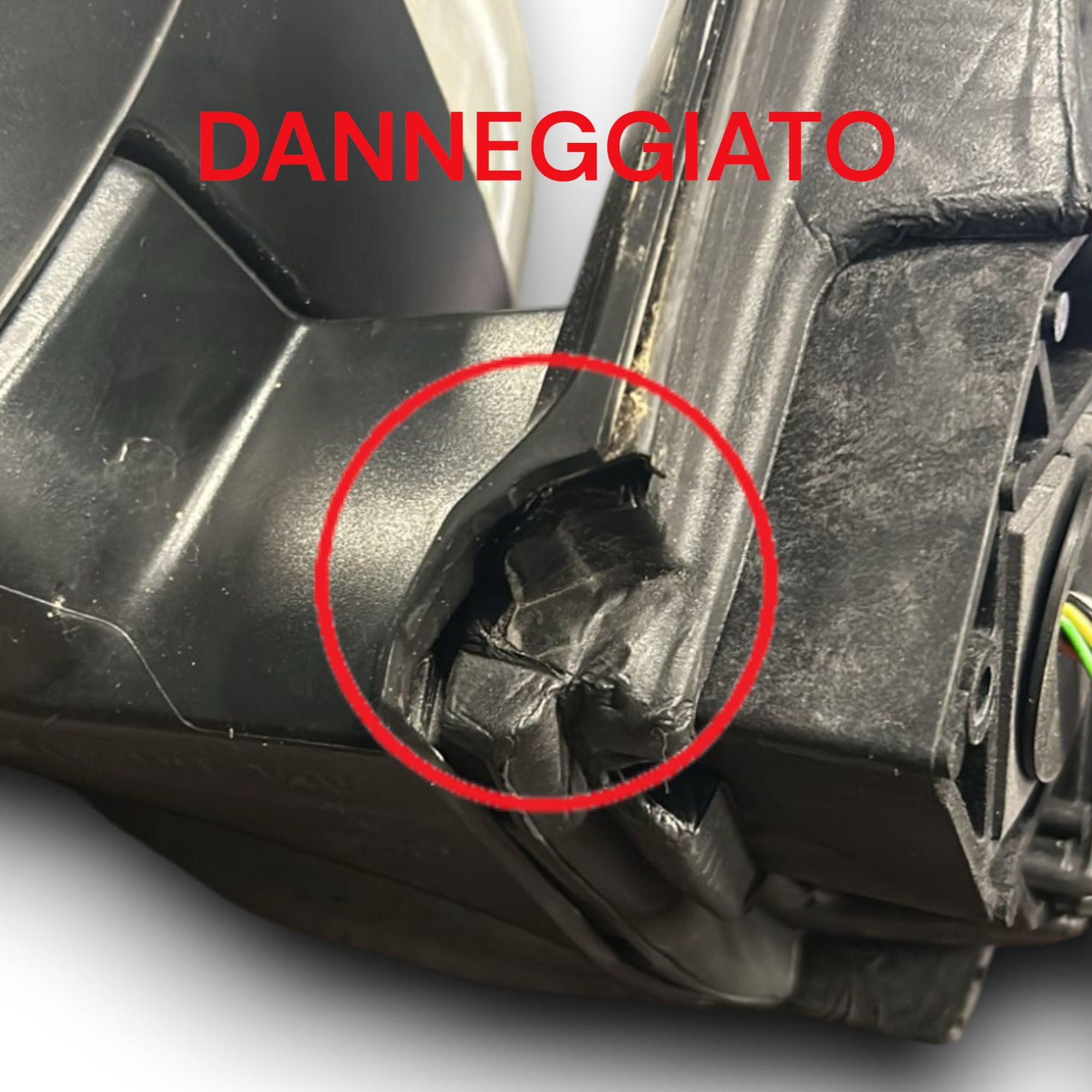 Specchietto elettrico sinistro Peugeot 2008 GT Line cod.21595005 17 pin (2019> ) + sensore di sorpasso - F&P CRASH SRLS - Ricambi Usati