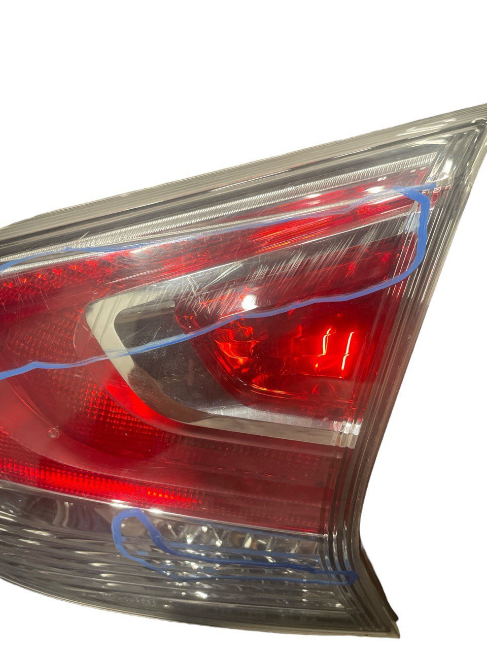 Stop / Fanale posteriore interno Destro Alogeno Nissan X - Trail T32 cod:22617939 (2014 - 2020) - F&P CRASH SRLS - Ricambi Usati